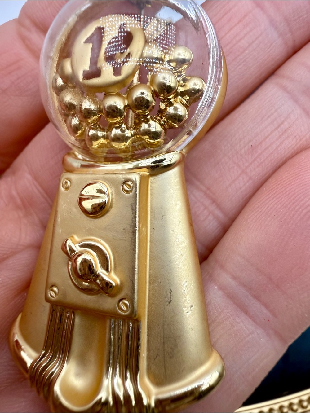 Vintage AJC 1¢ Gumball Machine Brooch Pin | Gold Tone Novelty Figural Jewelry - Picture 7 of 10